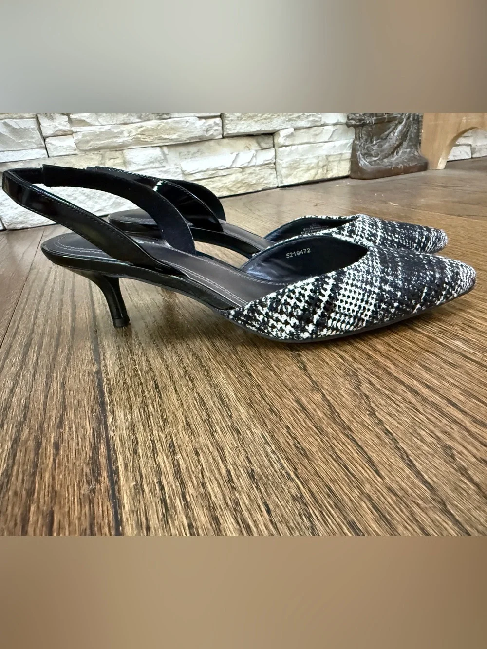 Qupid Black & White Plaid Pointed Slingback kitten Heels